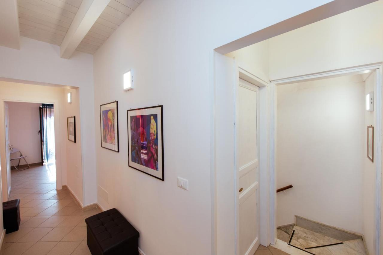 Camere Simona 카스텔라마레델골포 외부 사진